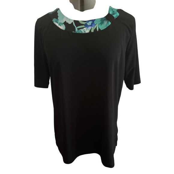 BonWorth Tops - Vintage BonWorth Womens Black Floral Print Neckline Short Sleeve Top Size SP